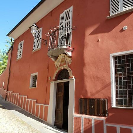 Aparthotel La Rocca Di Efisio à Costigliole d'Asti Extérieur photo
