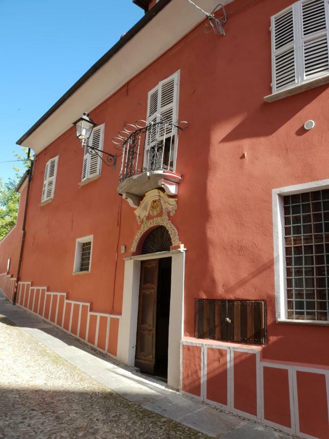 Aparthotel La Rocca Di Efisio à Costigliole d'Asti Extérieur photo