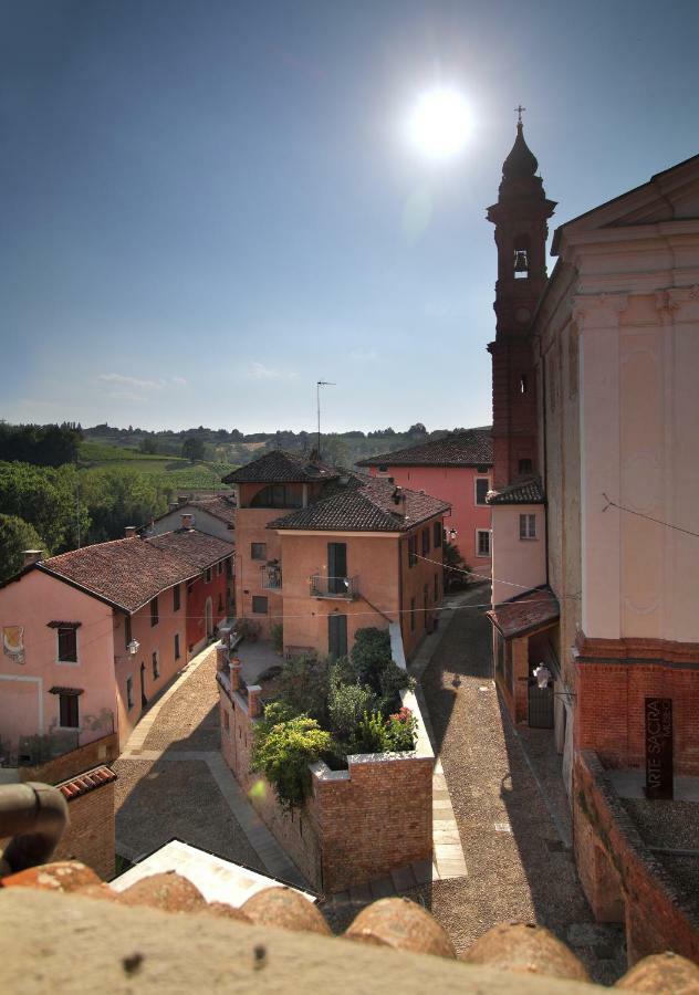 Aparthotel La Rocca Di Efisio à Costigliole d'Asti Extérieur photo