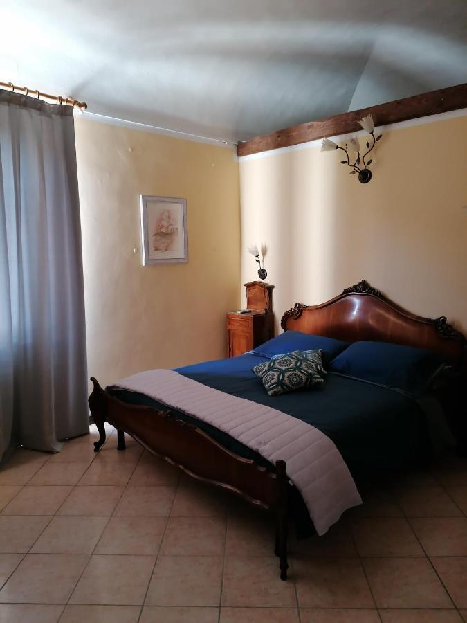 Aparthotel La Rocca Di Efisio à Costigliole d'Asti Extérieur photo